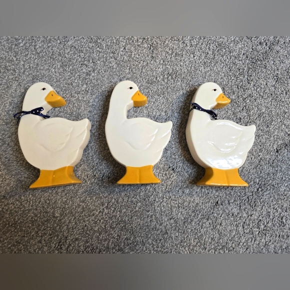 Vintage 1980's Set of 3 Ceramic Sitting Geese Ducks Goose - Picture 1 of 5